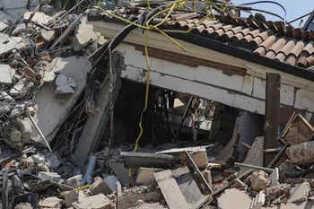 Crumbled building